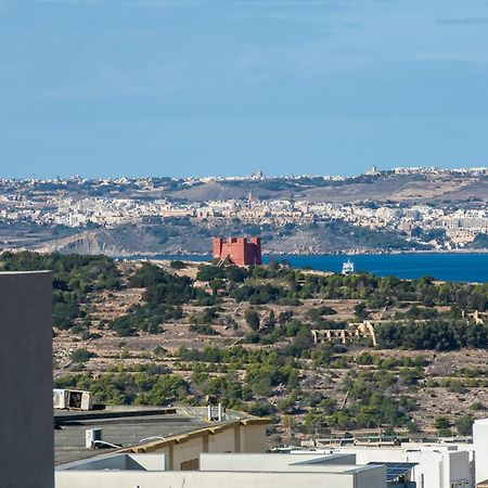Апартаменты Francis Flats Modern Penthouse Меллиеха Экстерьер фото