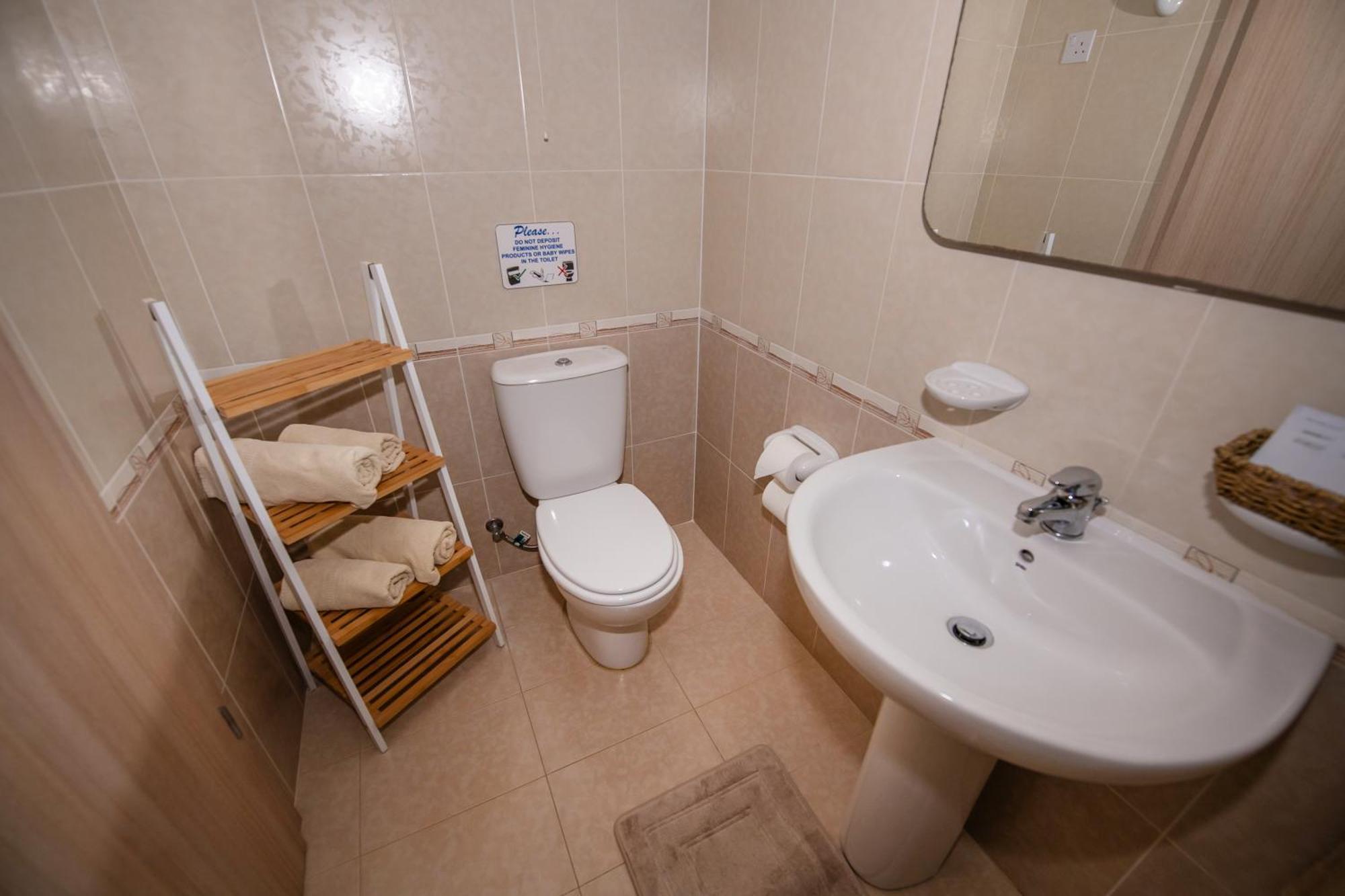 Апартаменты Francis Flats Modern Penthouse Меллиеха Экстерьер фото