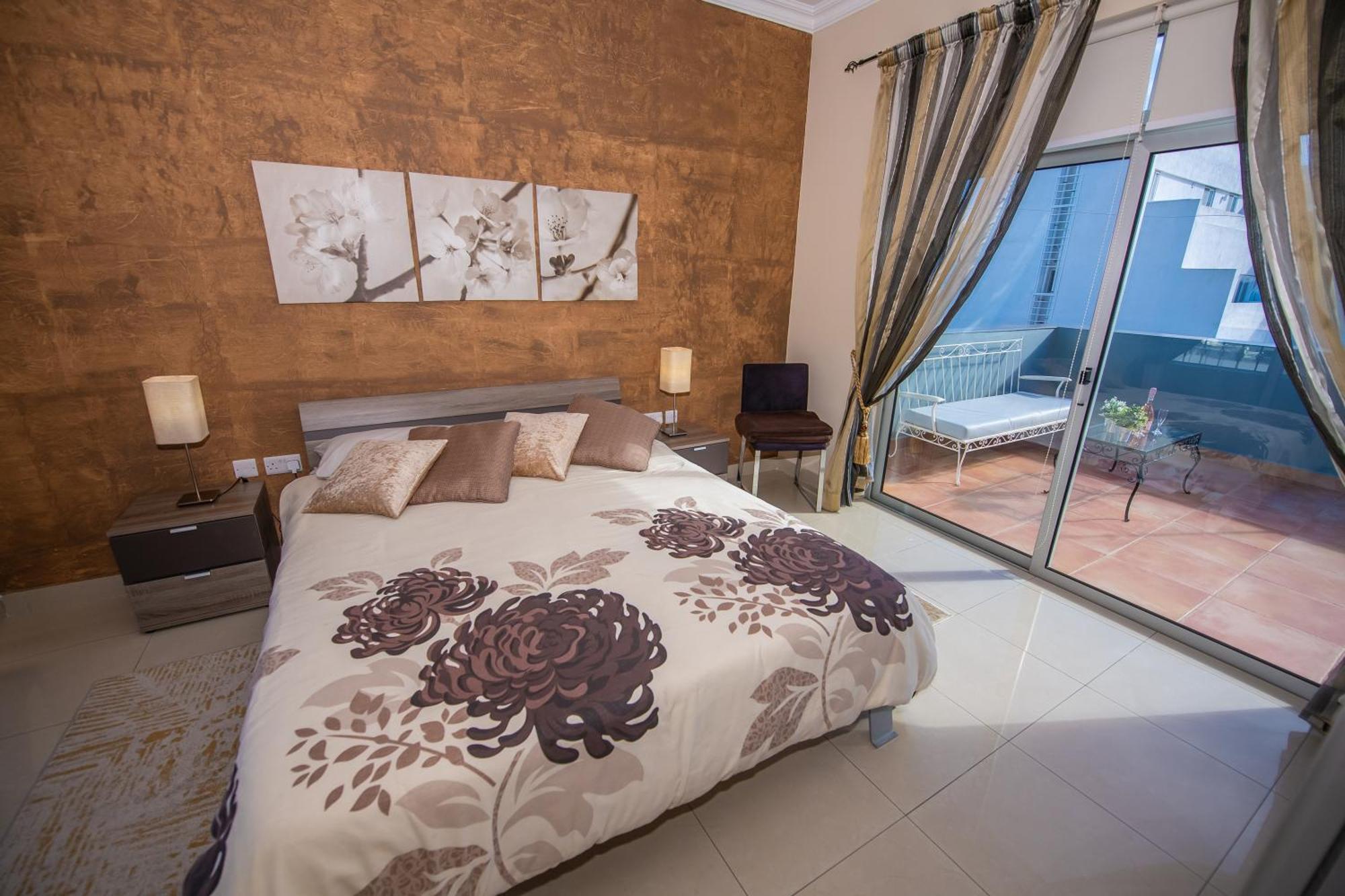 Апартаменты Francis Flats Modern Penthouse Меллиеха Экстерьер фото