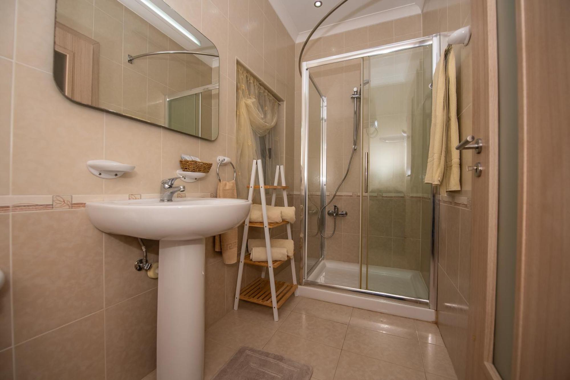 Апартаменты Francis Flats Modern Penthouse Меллиеха Экстерьер фото